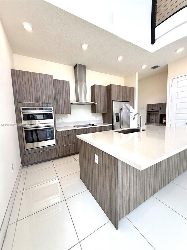 Foto del edificio - 8836 NW 161st Terrace