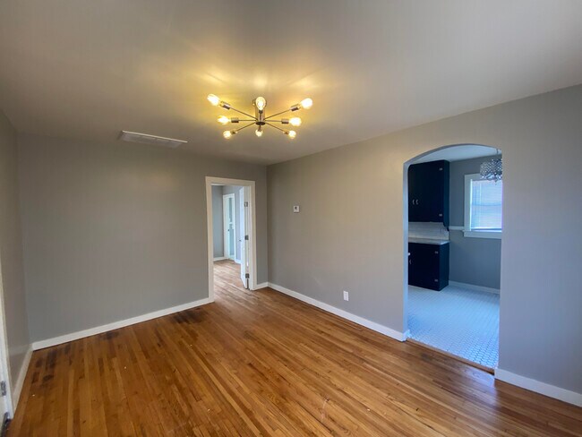 Foto del edificio - 1623 E Archer St