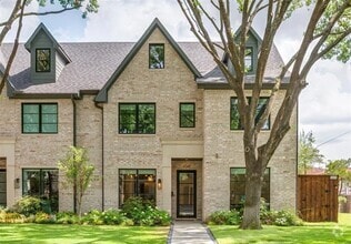 Building Photo - 4549 Westway Ave