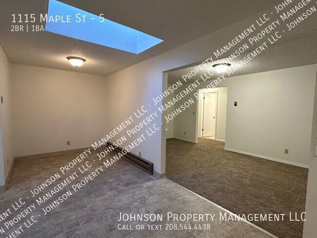 Foto del edificio - 1115 Maple St