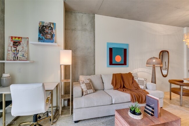 Building Photo - 353 E Bonneville Ave