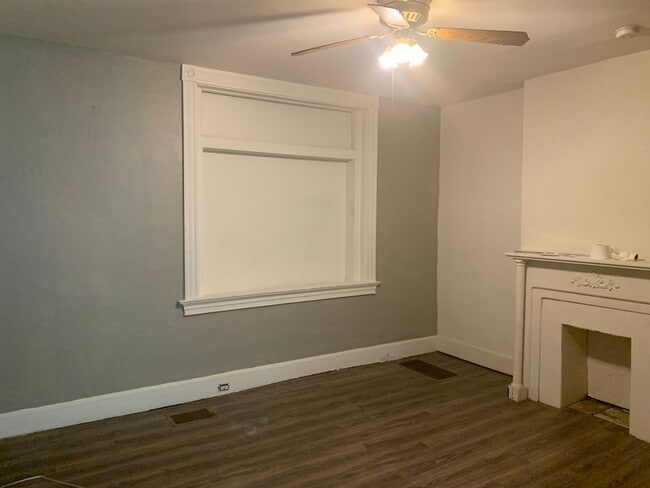 Building Photo - SPACIOUS HOUSE WITH EVERYTHING YOU NEED - AVAIL AUGUST!