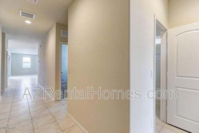 Foto del edificio - 37748 W Bello Ln