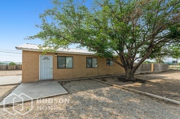Foto principal - 4801 2nd St SW