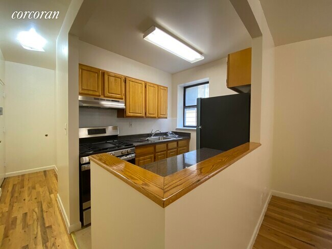 Foto del edificio - 35/37-37 W 129th St