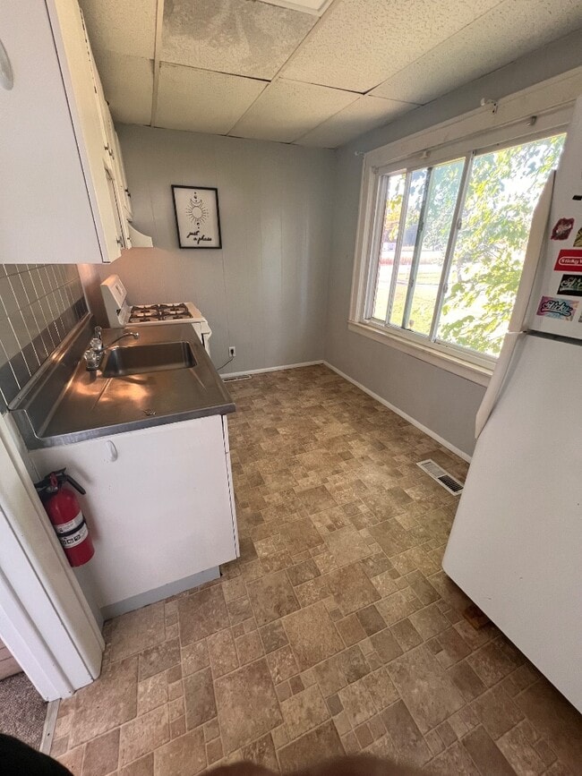 Foto del edificio - 43300 N Interstate 94 Service Dr