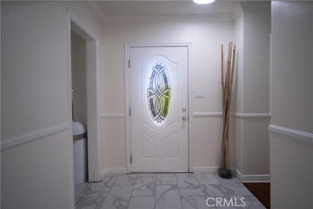 Foto del edificio - 8163 Willis Ave