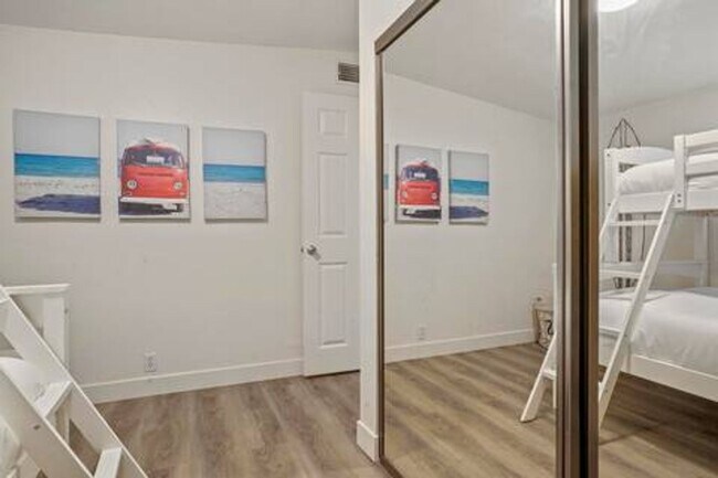 Foto del edificio - Furshished Home Available Now!