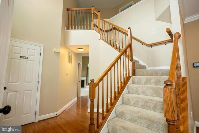 Foto del edificio - 1411 Campbell Ct NE
