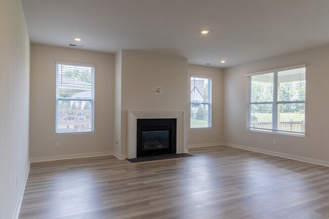 Foto del edificio - 1442 English Oak Dr