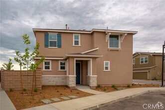 Building Photo - 28586 Via Roble