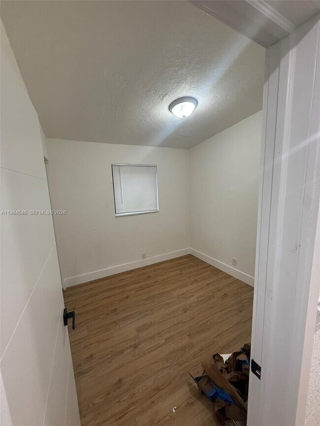 Foto del edificio - 2169 NW 80th St