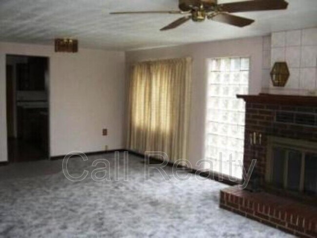 Foto del edificio - 18418 E 4th Ave