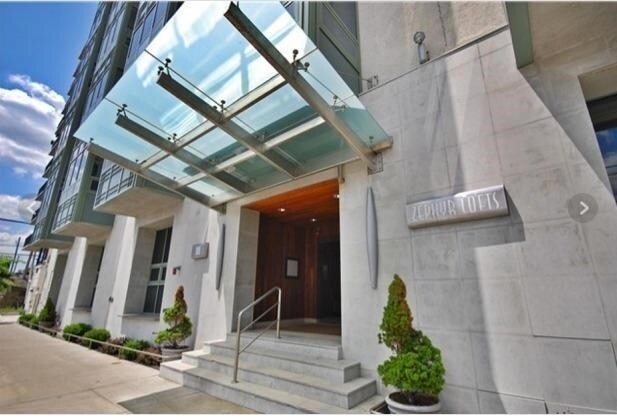 Foto del edificio - 689 Marin Blvd