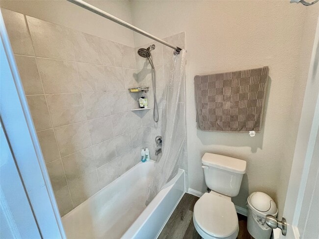 Building Photo - 25558 Woodmere Spur Ln