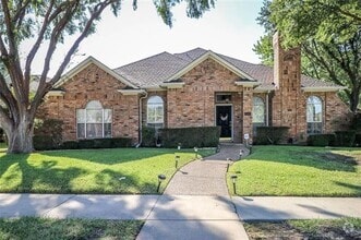 Building Photo - 800 Sundance Cir