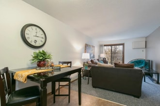 Building Photo - 505 12th St S