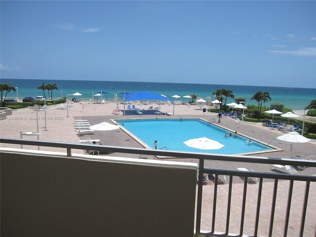 Building Photo - 3180 S Ocean Dr