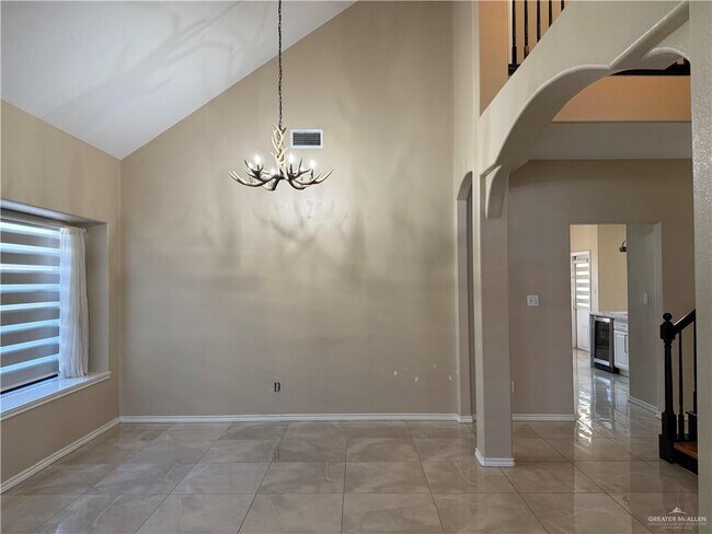 Foto del edificio - 35 Wisteria Dr