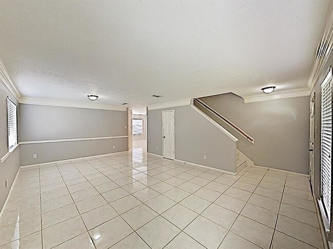 Building Photo - 9300 Tejas Ct