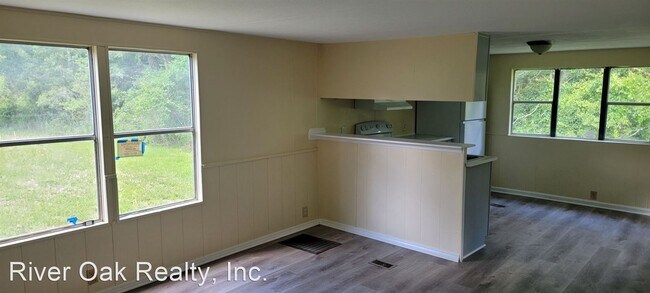 Building Photo - 2 br, 1 bath House - 6002 Westwood Road N.