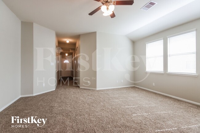 Foto del edificio - 26 Rd 5102F