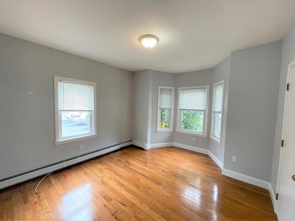 213 Beacon St Unit 2, Somerville, MA 02143 - Apartments in Somerville ...