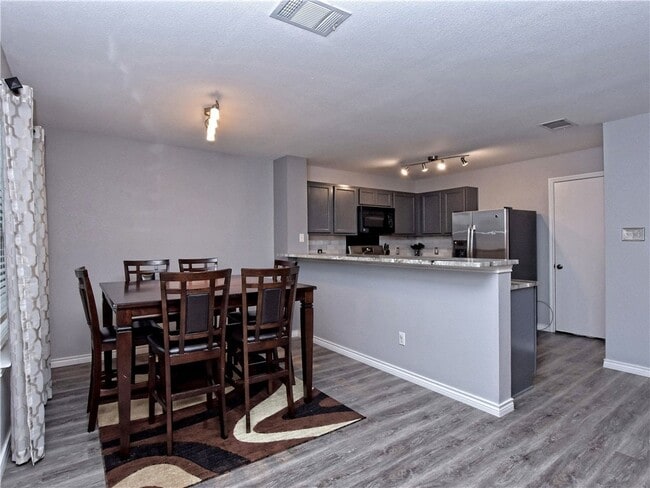 Building Photo - 251 Black Forest Rd