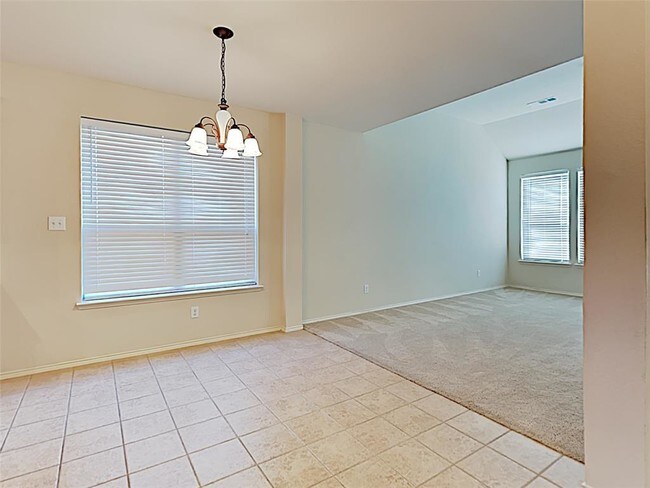 Building Photo - 8925 Brook Hill Ln