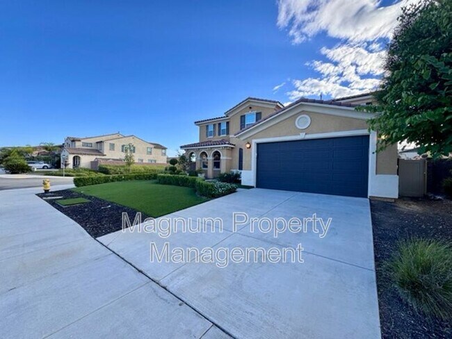 Foto del edificio - 30223 Mahogany St