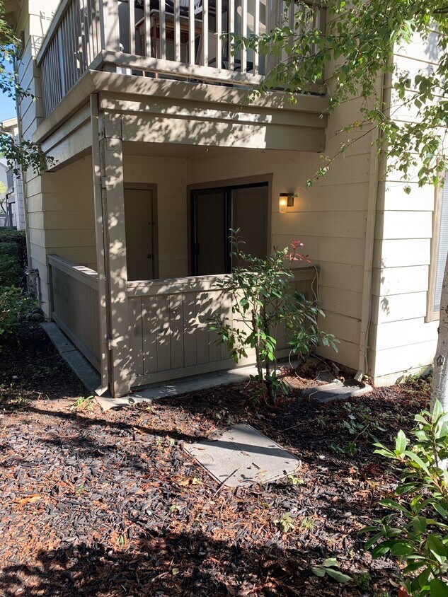 Primary Photo - Hercules: Lower Level Two Bedroom Two Bath...