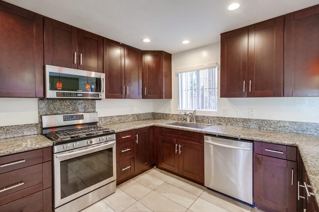 Foto del edificio - 2724 K St