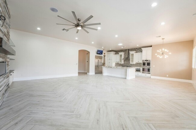 Building Photo - 10820 Woodstream Ct