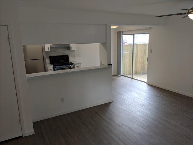 Foto del edificio - 3509 Alpine Cir