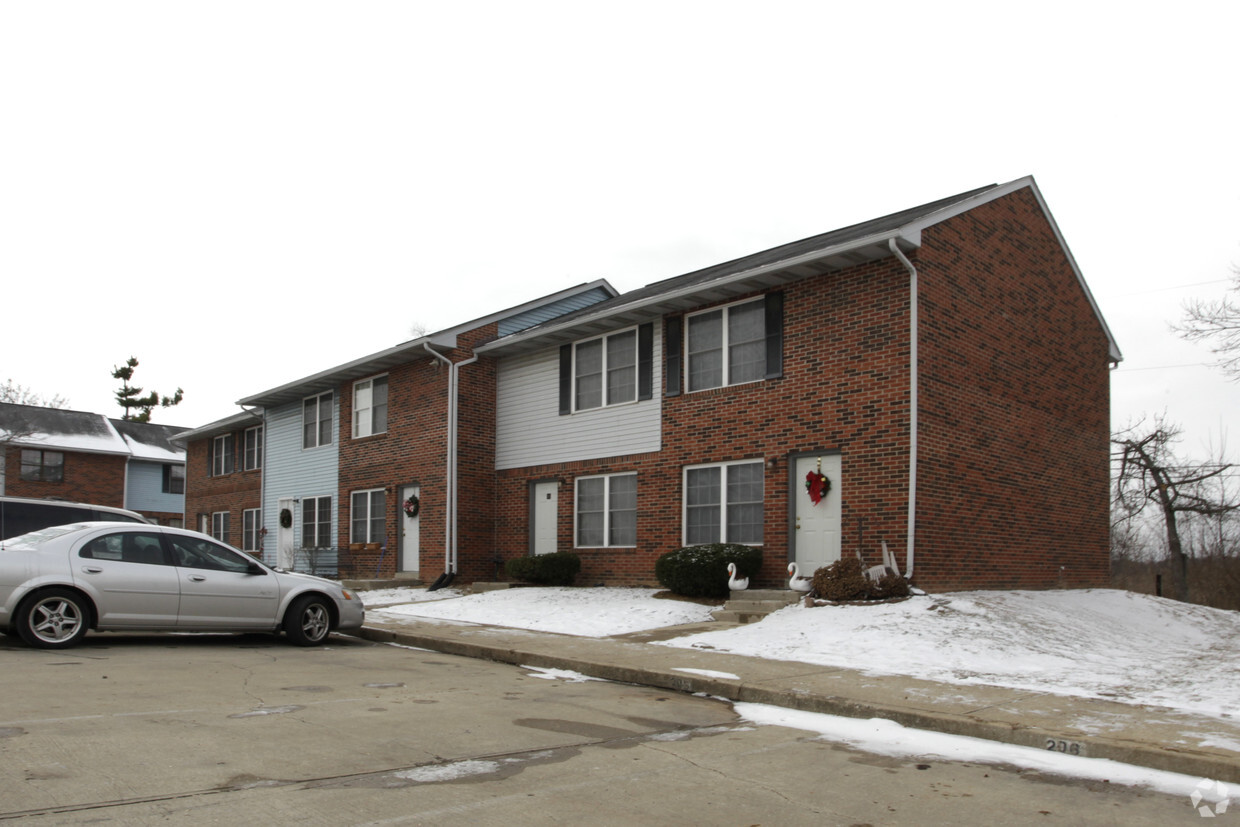 Primary Photo - Meadowrun Terrace Apartments