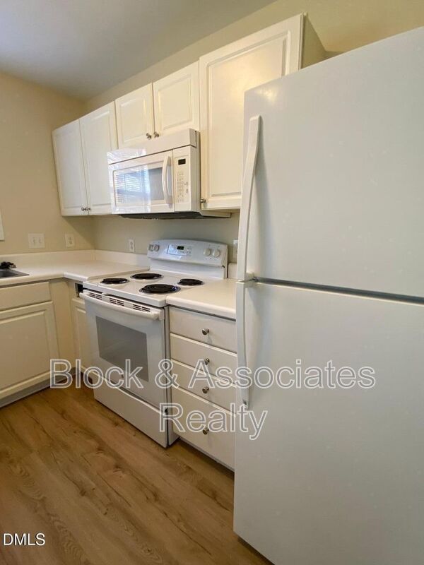 Building Photo - 3023 Wellington Ridge Loop