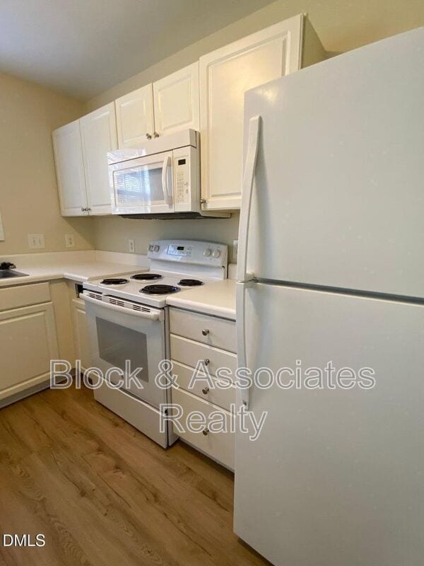 Foto del edificio - 3023 Wellington Ridge Loop