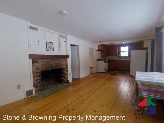 Building Photo - 3 br, 2 bath House - 1026 East Road