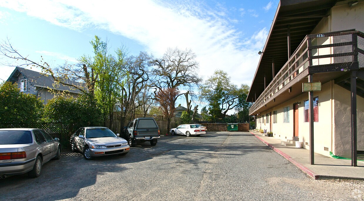 Foto del edificio - 359 W Verano Ave