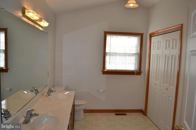 Building Photo - 538 Cuckoo's Nest Dr