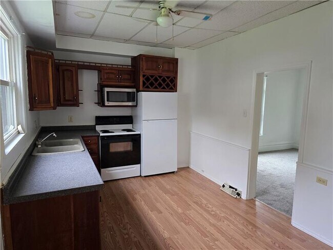 Foto del edificio - 318 Fairview Ave