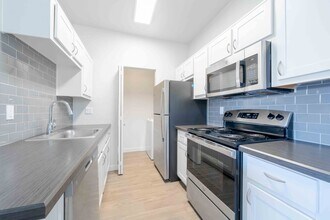 Building Photo - Crestone at Shadow Mountain