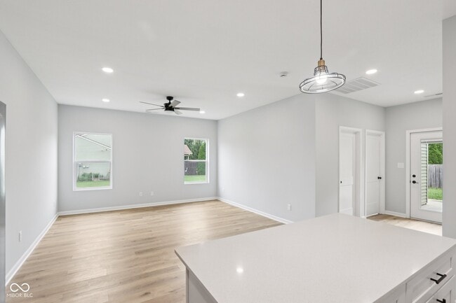 Foto del edificio - 8355 Fieldfare Way