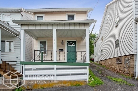 Primary Photo - 208 Mahanoy St