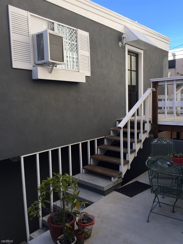 Foto principal - 713 1/2 Jasmine Ave