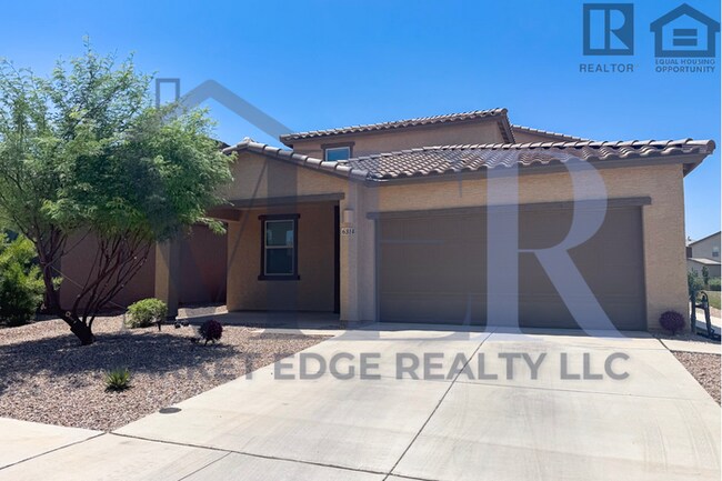 Foto del edificio - 4Bed/4Bath House w/2 Car Gar in Tucson! $1...