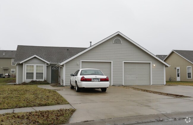 Foto del edificio - Lincoln Townhomes and Duplexes