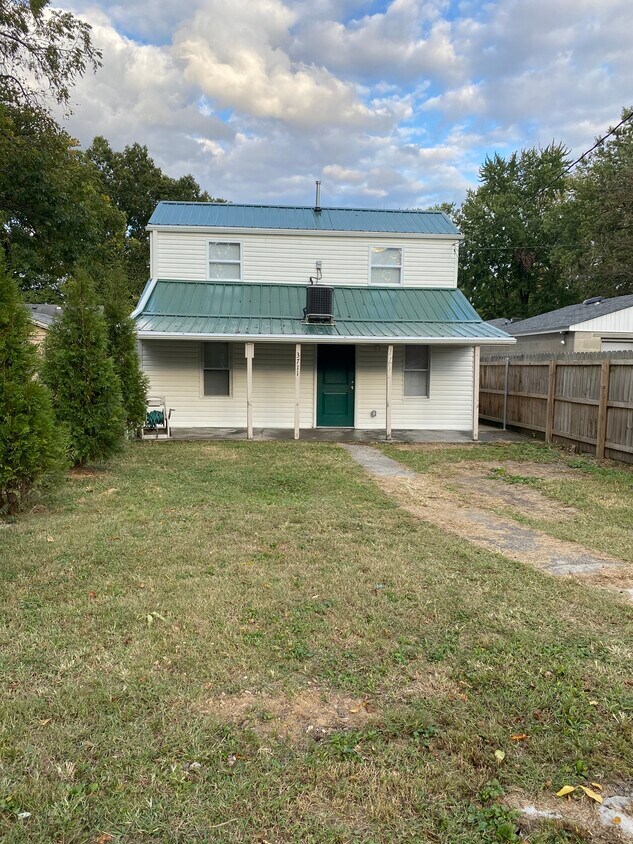 3711 Cliff Ave, Louisville, KY 40215 House Rental in Louisville, KY
