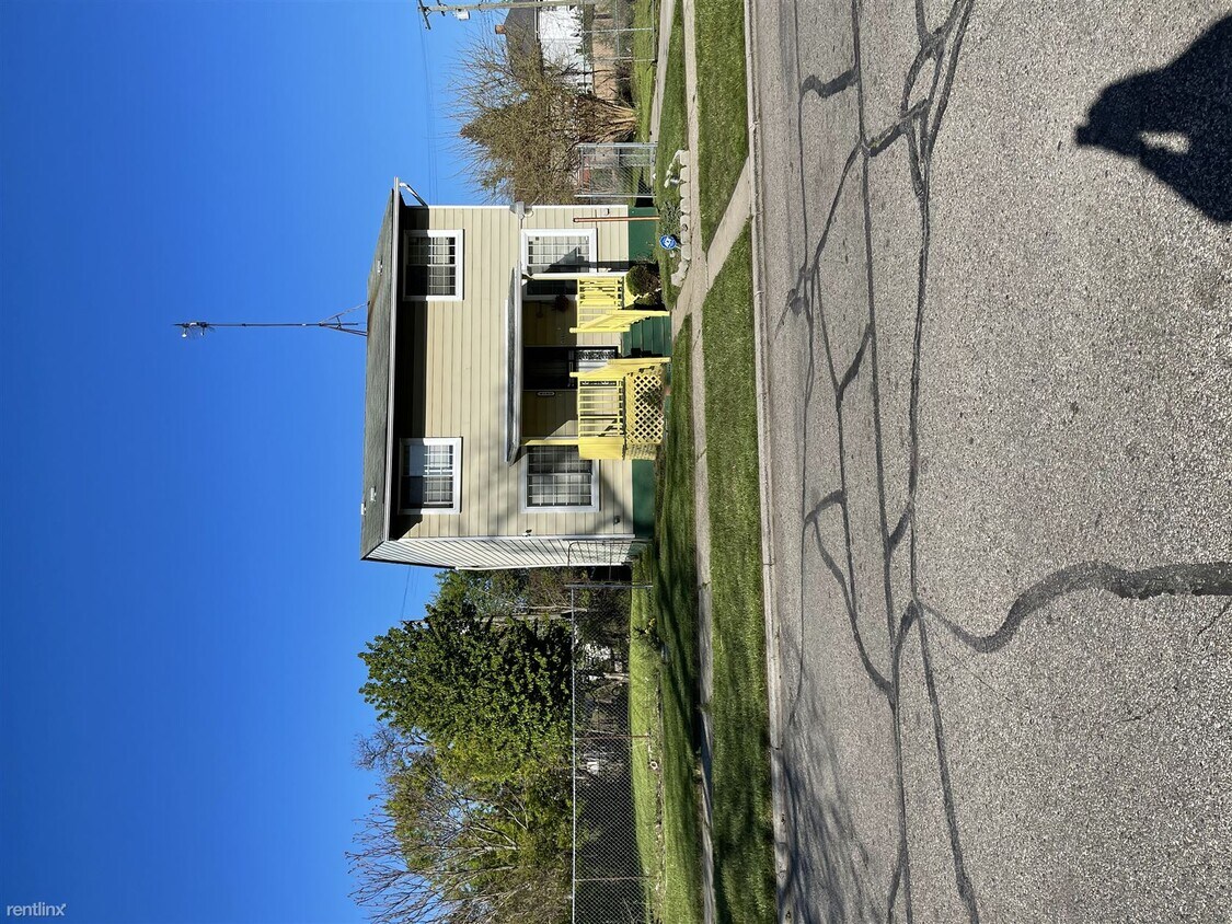 Primary Photo - 4 br, 1.5 bath House - 4680 Harding St