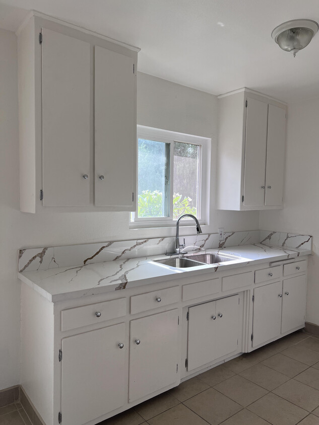Remodeled granite counter Kitchen - 412 Calle Cinco